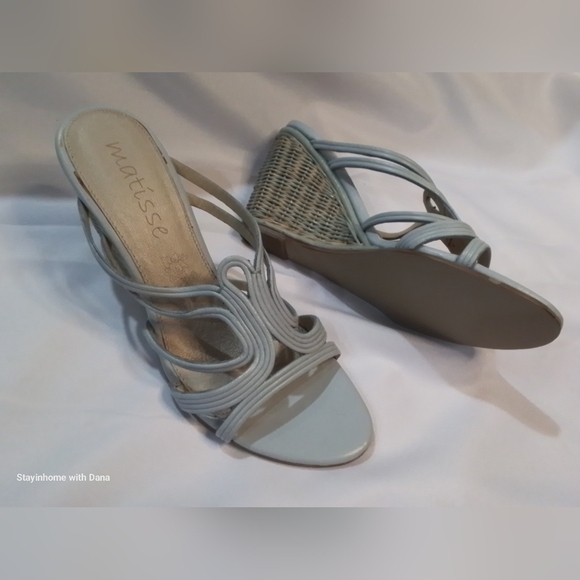 New MATISSE lt Blue WICKER Open Toe Wedge LEATHER Sandal sz 7.5 - Picture 1 of 7